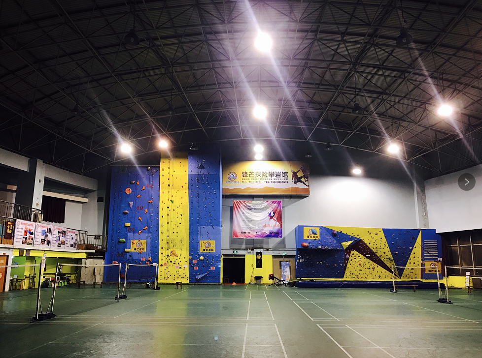 �Ӗ|�w���^